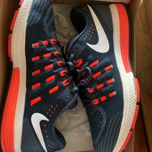 Nike Air Zoom Vomero 11